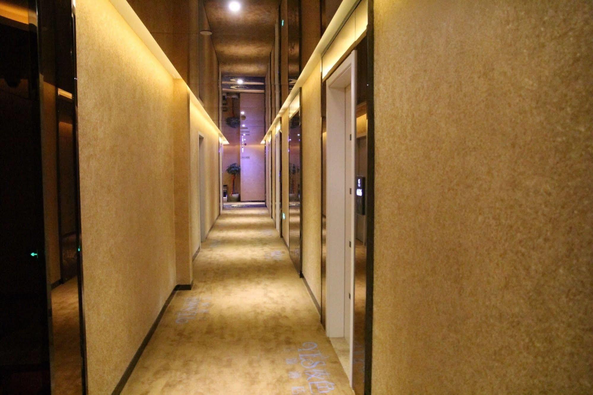 Yes Hotel Шанхай Екстер'єр фото